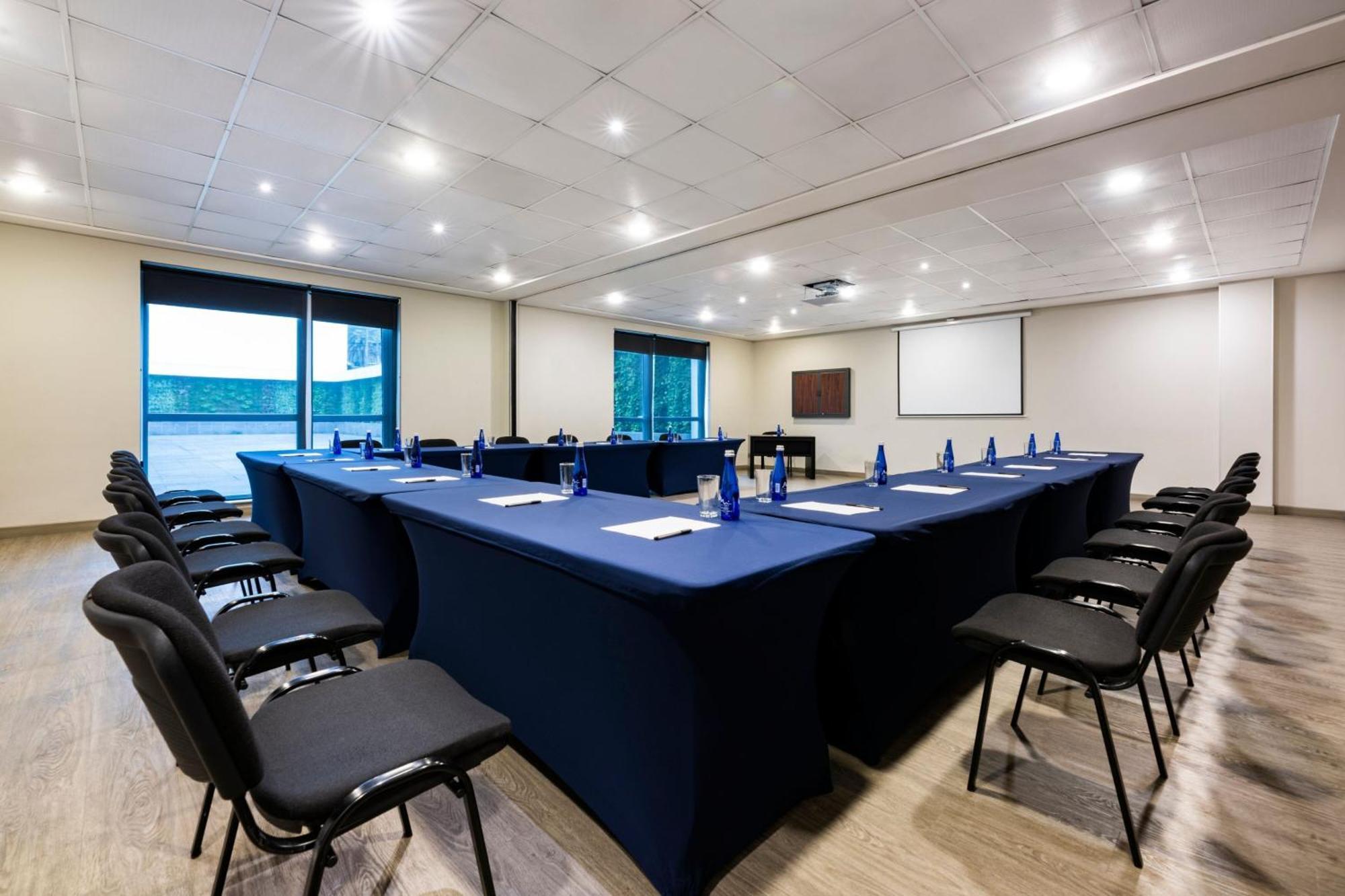 City Express Plus By Marriott Cali Colombia Eksteriør bilde