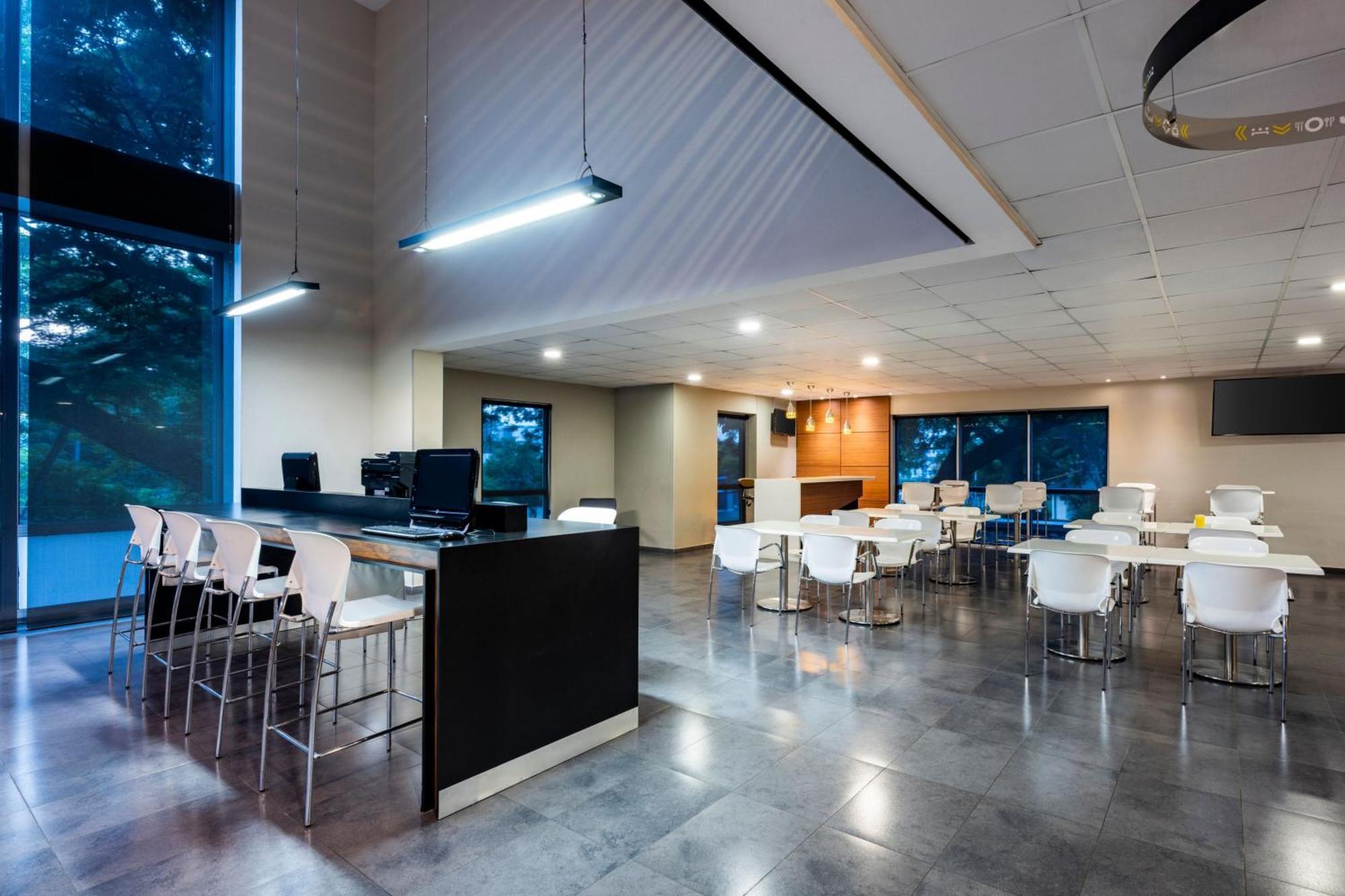 City Express Plus By Marriott Cali Colombia Eksteriør bilde