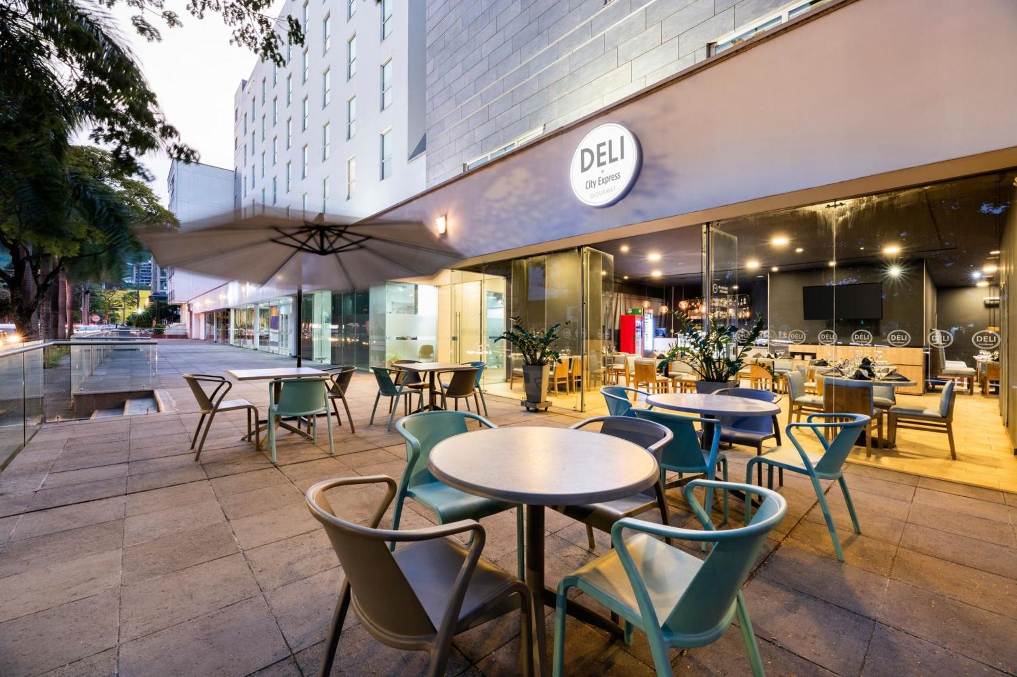 City Express Plus By Marriott Cali Colombia Eksteriør bilde