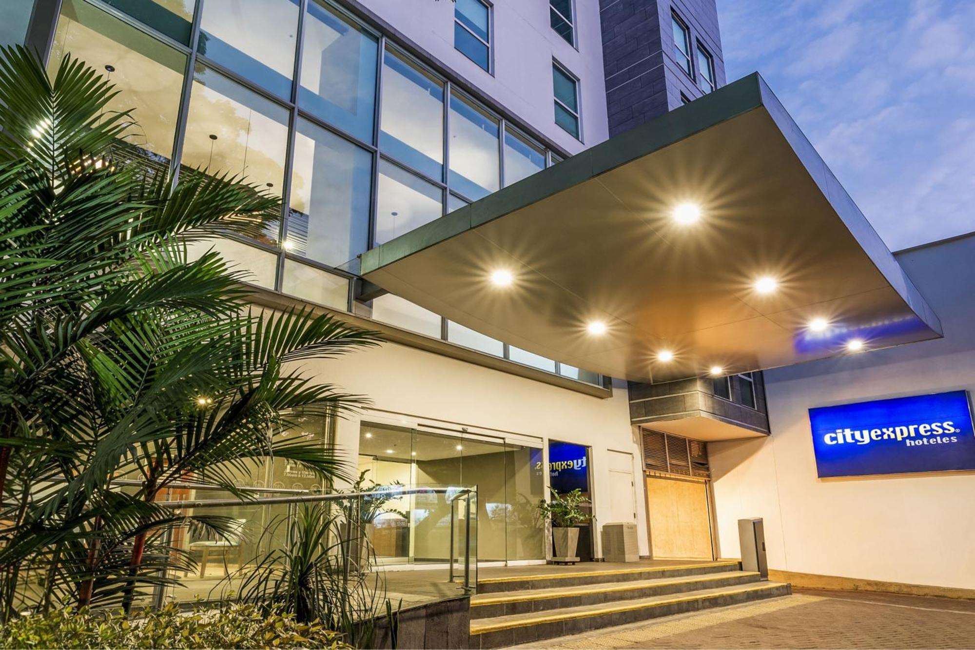 City Express Plus By Marriott Cali Colombia Eksteriør bilde