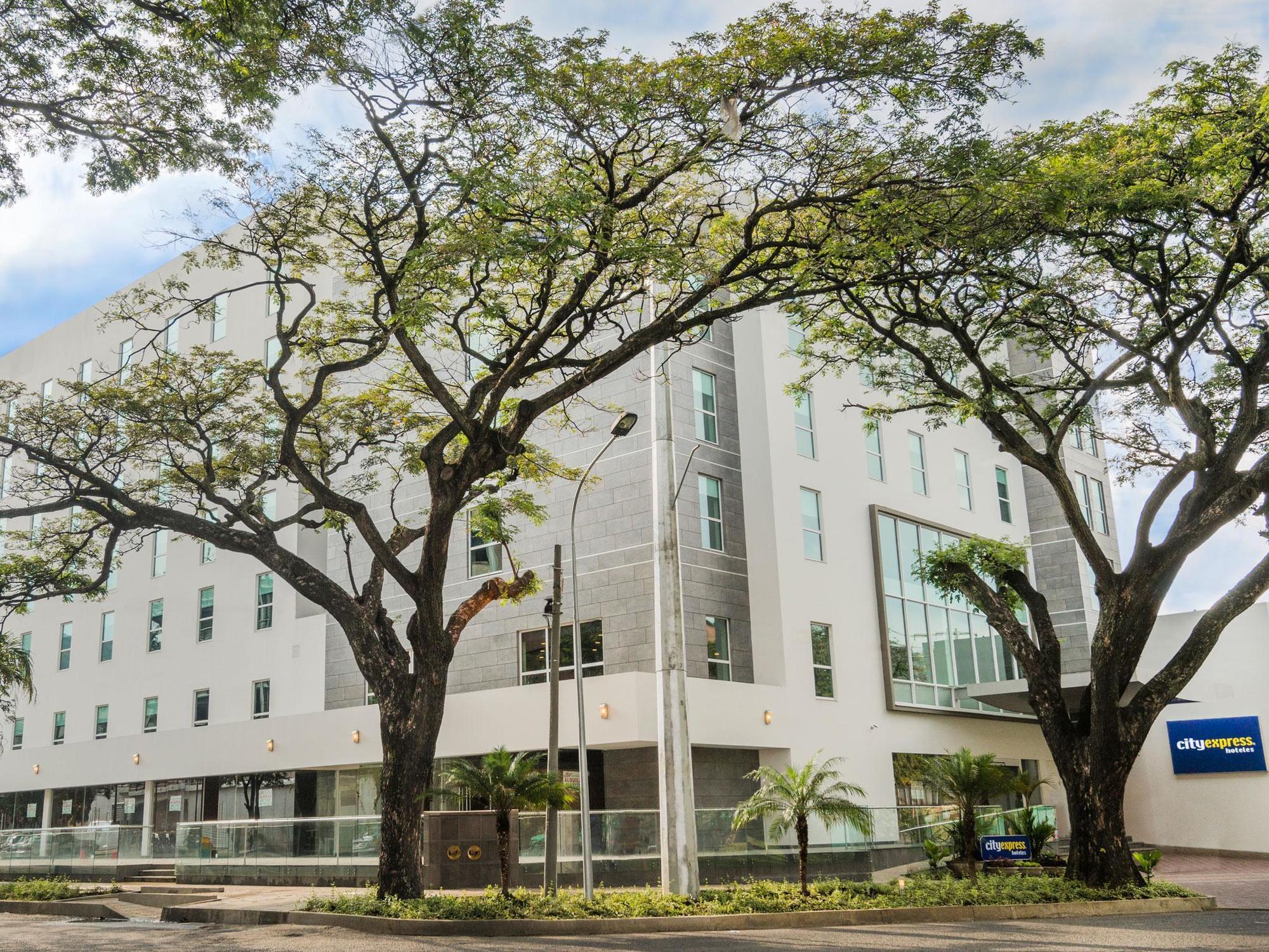 City Express Plus By Marriott Cali Colombia Eksteriør bilde